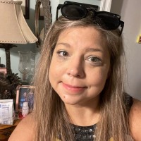 Lauren Valouch Email & Phone Number