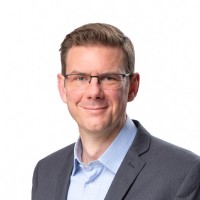 Tom Oakley Email & Phone Number
