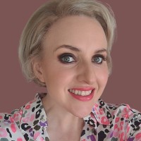 Elizabeth Cusack Email & Phone Number
