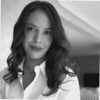 Seguros Unimed Employee Larissa Garcia's profile photo