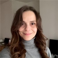 Roxana Moldovan Email