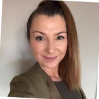 Anna Naumann Email