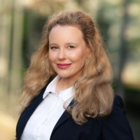 Expat Service Desk ME&DUS Employee Svetlana Bayer's profile photo