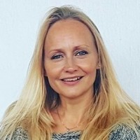 Unni Flagtveit Email