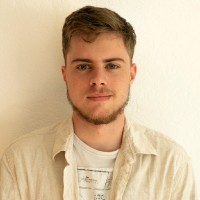 Kristof Bakos Email