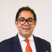 E-mail e número de telefone de Adish Oswal