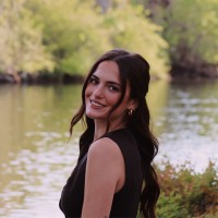 Sizzle Employee Ella Kofahl's profile photo