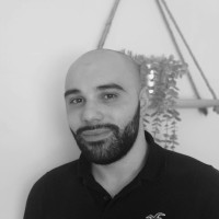 Business Web Agence Employee Serge Larbi's profile photo