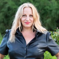 AstroStyle Employee Tali Edut's profile photo