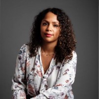 Amélia Ventadour Email