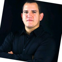 Isidro Riccardi Email