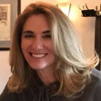 Jennifer Squires Email & Phone Number