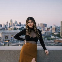 Hey Lieu Employee Kelli Warren's profile photo