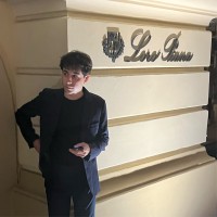 Bay Smokes Employee Andrew Smith's profile photo