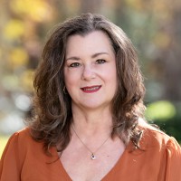 Shelly Eubanks Email & Phone Number