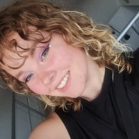 Sanne van 'T Zand Email