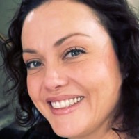 LightStim Employee Diana Flores's profile photo