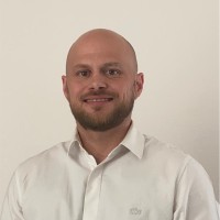 Julien Chivot Email