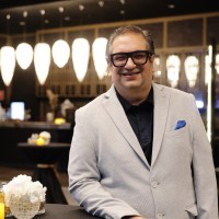 Email e telefono di Manish Chandra