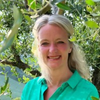 Vivian van Wordragen Email