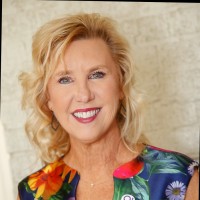 Sandi Pellow