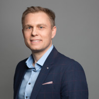 Arkadiusz Piotrowicz Email