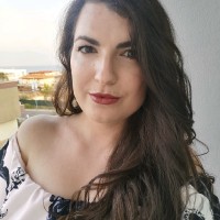 Polya Dekova Email