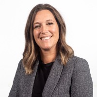 VB Spine Employee Kim Winkler's profile photo