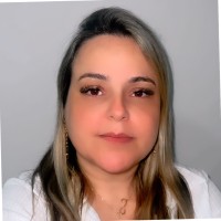 Célia Prada Email