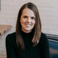 Jennifer Queen Email & Phone Number