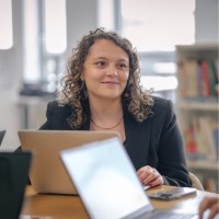 Armelle Riche Email
