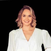 Bruna Braga Email