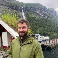 Oliver Wakelin Email