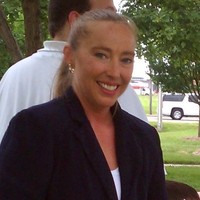 iTech AG Employee Susan Sellmeyer's profile photo