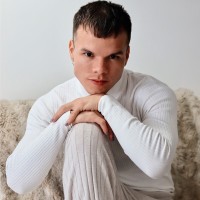 Clever Moda Employee Diego Maje's profile photo