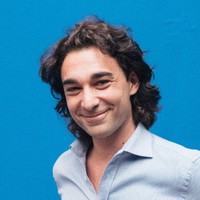 E-mail e número de telefone de Nicolas Tralongo
