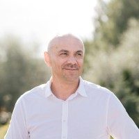 Ruslan M. Email