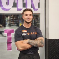 Crunch Fitness CR Fitness Holdings, LLC Employee Evan Delaney's profile photo
