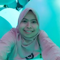 Alvi Aquariyanti Email