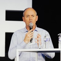 Philippe de Crécy Email