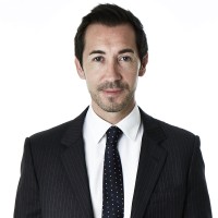E-mail e número de telefone de Martin Rennie