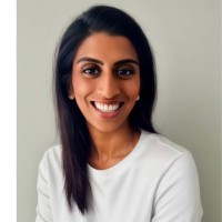 Roshni Thakkar Email