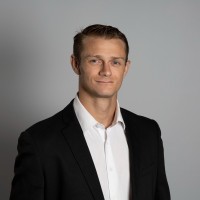 Travis Smith Email