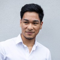 ddbWorkshop Employee Julio Alumbro's profile photo