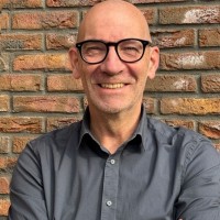 Edo Bakker Email