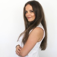 Basicamente Brands & Technology Employee Cláudia Santos's profile photo