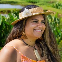 Makanalani Gomes Email & Phone Number