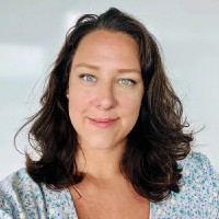 Kim Omelan Email & Phone Number