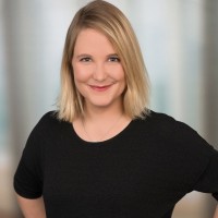 Julia Henning Email