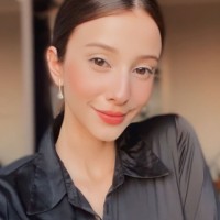 Isabela Assoni Email & Phone Number